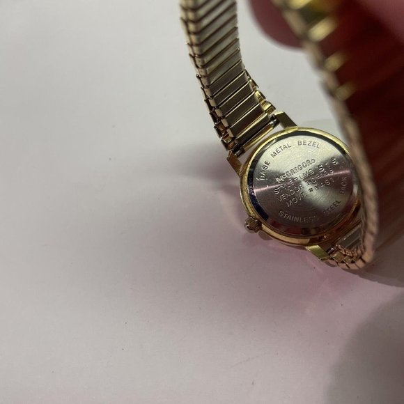 Working - Woman’s Signed McGregor LMG 515 Gold Tone Stretchy Stretch Wrist Watch - Picture 4 of 12